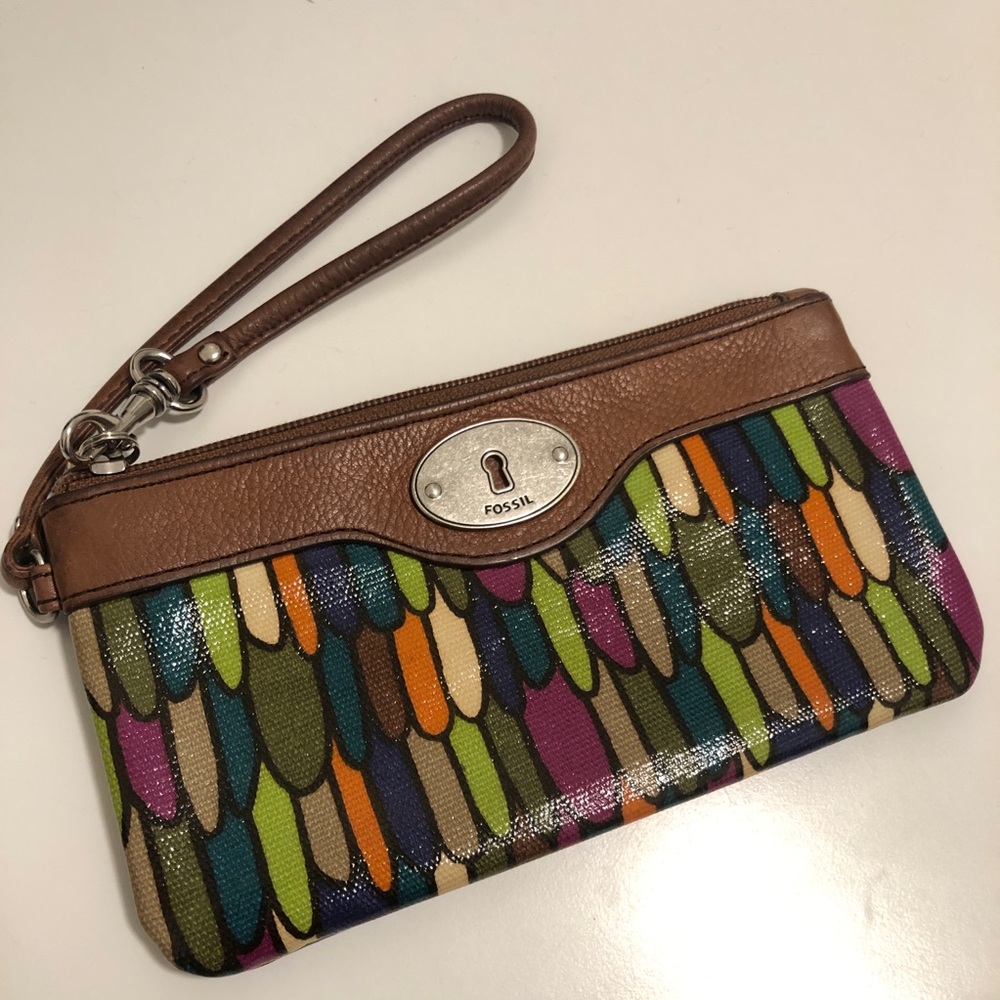 Fossil multicolor leather wristlet wallet